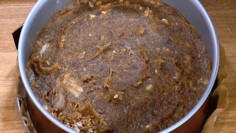 сладкий цельнозерновой пирог с финиками