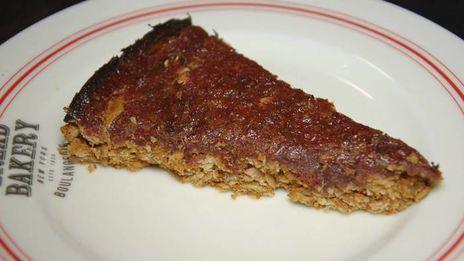 сладкий цельнозерновой пирог с финиками