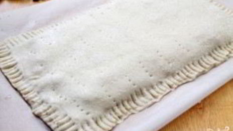 слоеный пирог с творогом