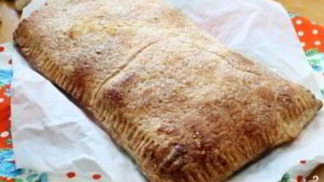 слоеный пирог с творогом