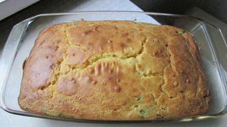 заливной пирог с зеленым луком и яйцом