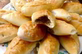 Дрожжевые пирожки с печеночно-картофельной начинкой