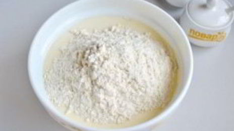 ленивые пирожки с зеленым луком и яйцом