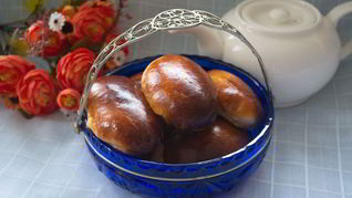 Печеные пирожки из дрожжевого теста