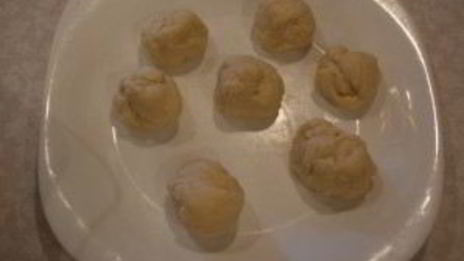 печеные пирожки из дрожжевого теста