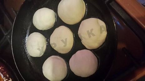 пирожки без дрожжей, яиц и молока бомбочки жареные