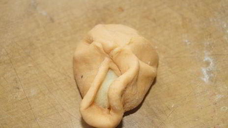 пирожки из томатного теста