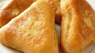 Пирожки из творожного теста