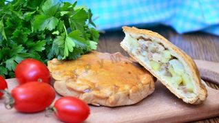 Пирожки на сметане Элеш с курицей