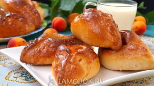 Пирожки с абрикосами в духовке