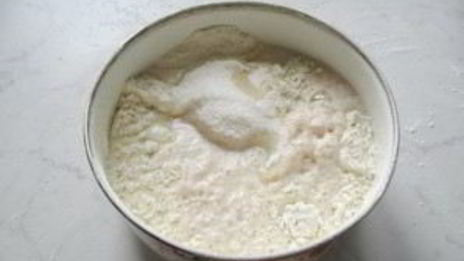 пирожки с черникой из дрожжевого теста