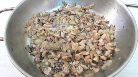 пирожки с капустой и грибами