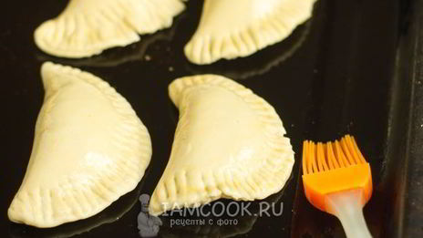 пирожки с капустой на кефире в духовке