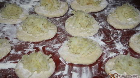 пирожки с капустой на кефирном тесте