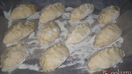 пирожки с капустой на кефирном тесте