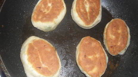 пирожки с мясом и грибами