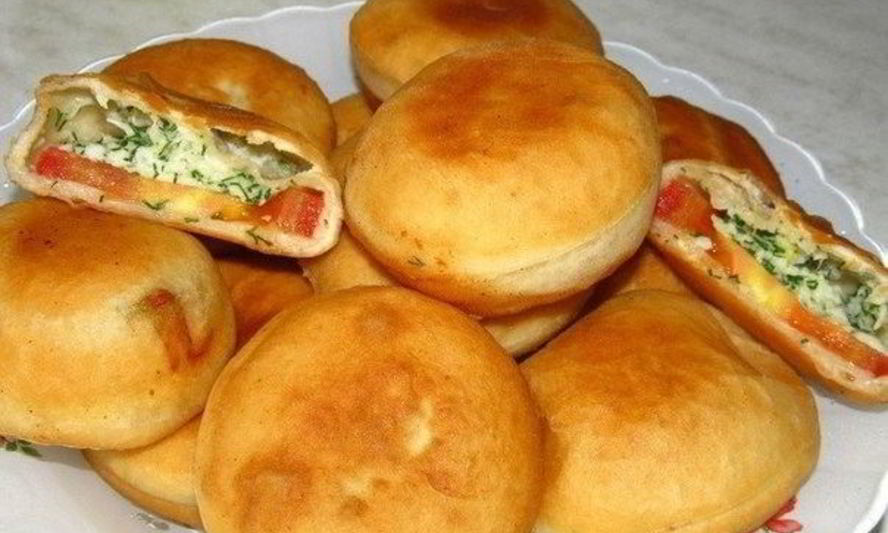 Рецепт пирожки с помидорами и брынзой