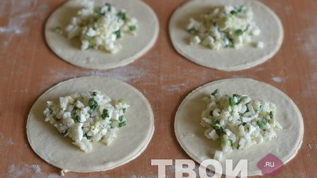 пирожки с рисом и яйцом