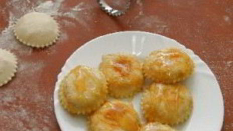 пирожки с сыром и медом