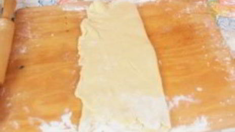 пирожки с яблоками и карамелью