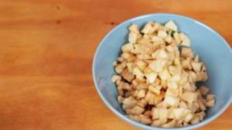 пирожки с яблоками и карамелью