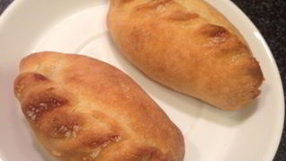 Пирожки с яблоками из творожного теста