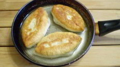 пирожки с яйцом и зеленью