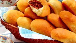 Постные пирожки с сухофруктами