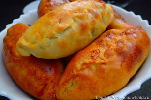 Сладкие пирожки со щавелем