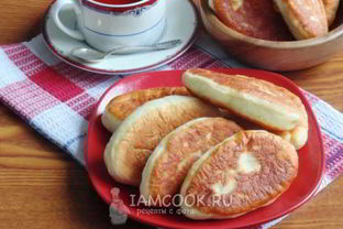 Жареные пирожки с куриной печенью и картофелем