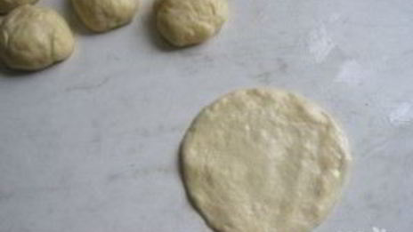 жареные пирожки с вареньем