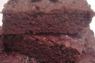 Брауни с черной смородиной