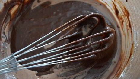 брауни с соленой карамелью