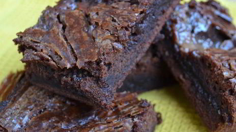 брауни с соленой карамелью