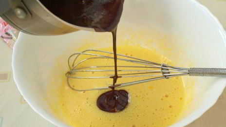 брауни с творогом и клубникой