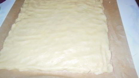 песочное пирожное малинка