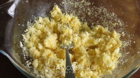 пирожное цыплята с кукурузными палочками