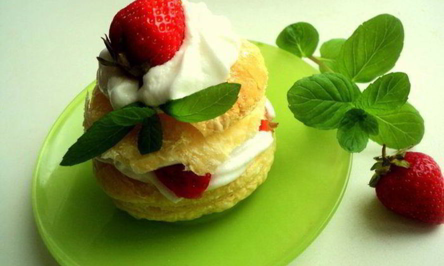 Рецепт пирожные из слоеного теста