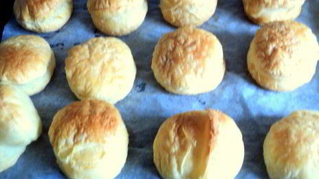 пирожные из слоеного теста