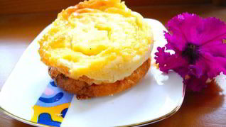 Пирожные творожные с португальским заварным кремом