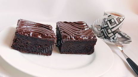 шоколадно-банановые пирожные