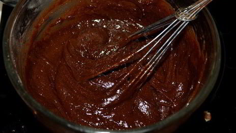 шоколадно-карамельный брауни