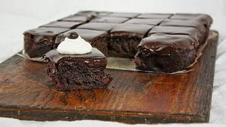 Шоколадно-кофейные брауни с помадкой