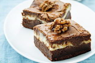 Соленые ореховые брауни