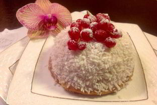 Зефирное пирожное с ягодами