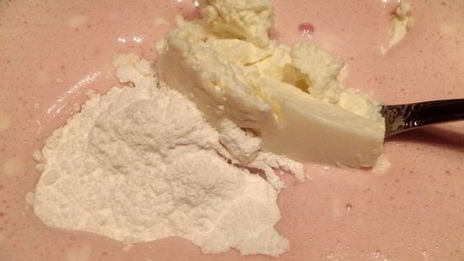 зефирное пирожное с ягодами