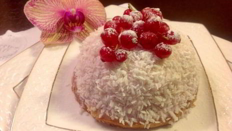 зефирное пирожное с ягодами