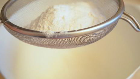 итальянская пицца с острыми куриными фрикадельками