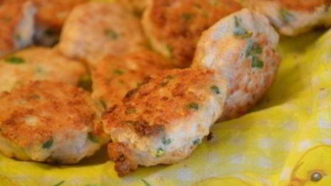 итальянская пицца с острыми куриными фрикадельками