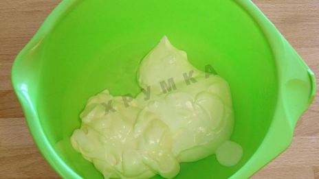 пицца на сковороде за 5 минут с сыром и колбасой